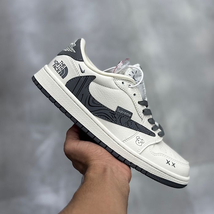 جردن 1 ترویس اسکات Nike Air Jordan 1Travis Scott 188
