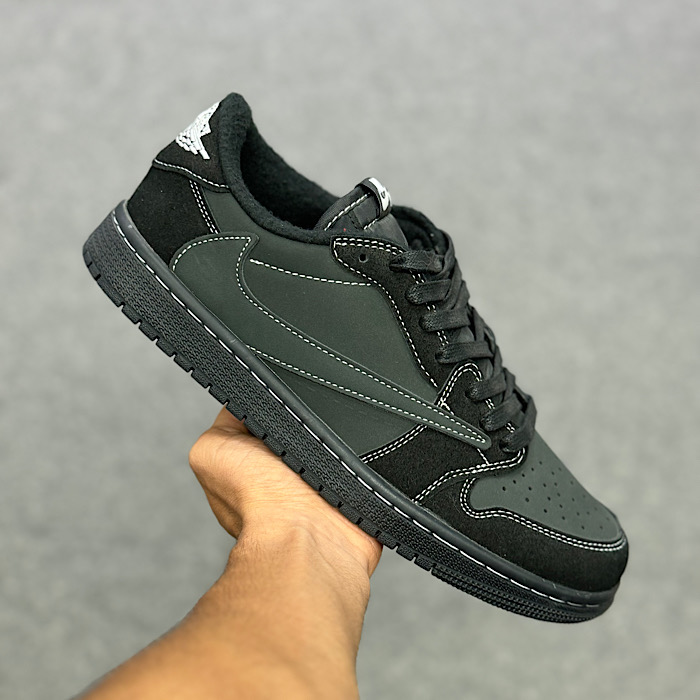 جردن 1 ترویس بلک فانتومNike Air Jordan 1Travis Scott 189