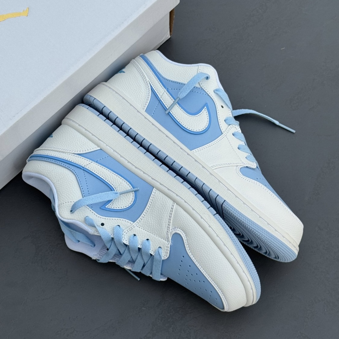نایک ایر جردن وان ایس بلو Nike Air Jordan One 193