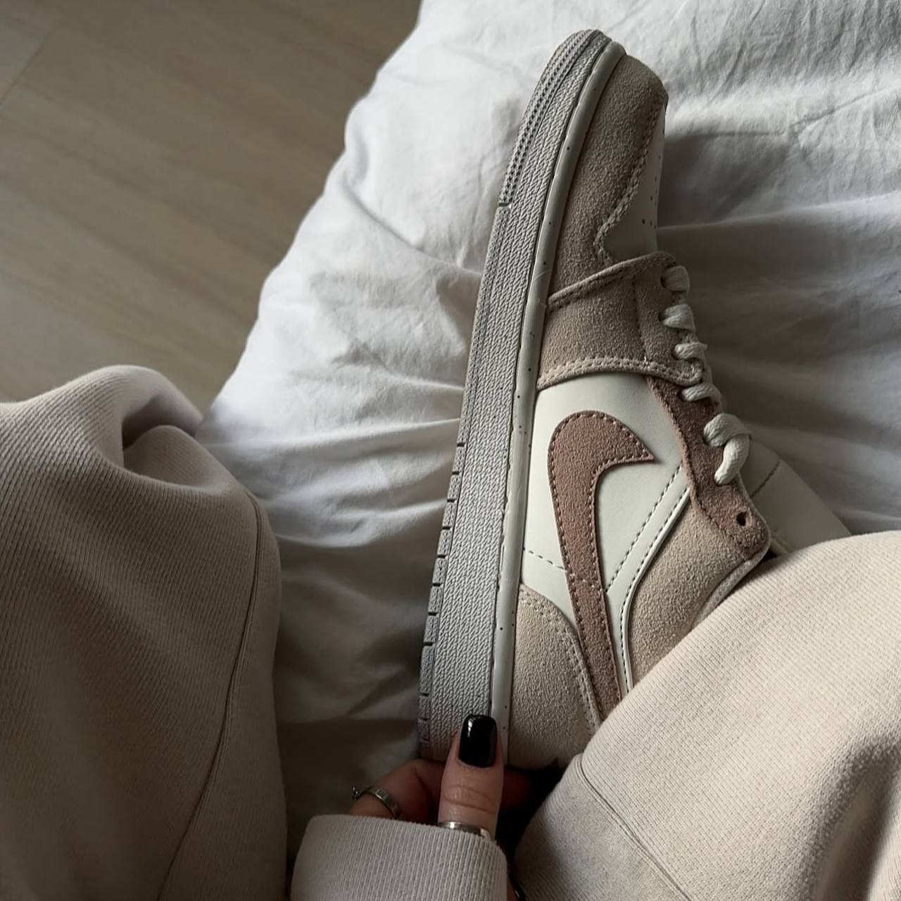 نایک ایر جردن وان پاریس قهوه ای Nike Air Jordan One 212