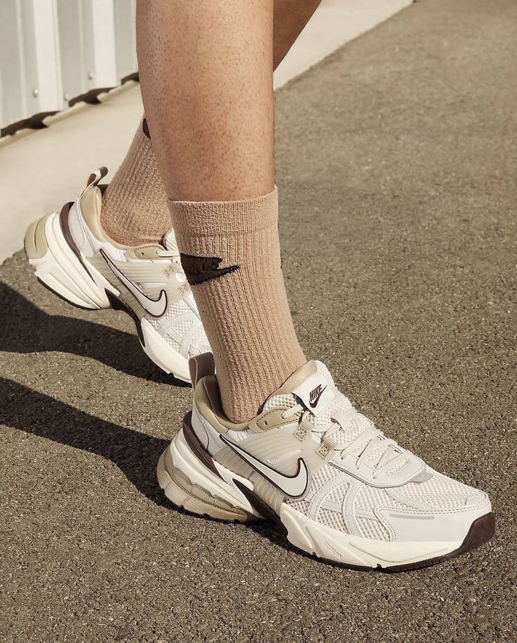 نایک وی تو کی ران Nike v2k run کد 601