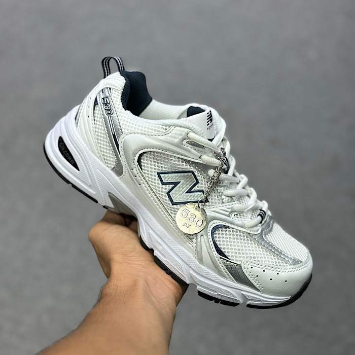 نیوبالانس نیوبالانس سفید سرمه ای new balance530 173